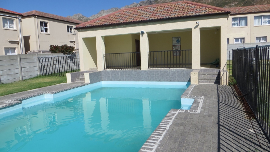 2 Bedroom Property for Sale in Admirals Park Western Cape